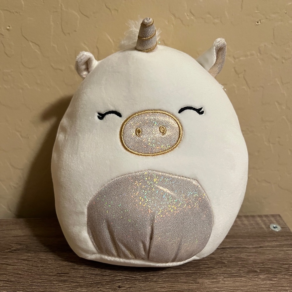 Squishmallow Sofia the Unicorn Gold Stuffed Plush NWT
